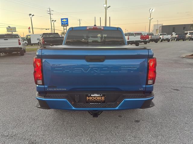 2023 Chevrolet Colorado LT photo 4