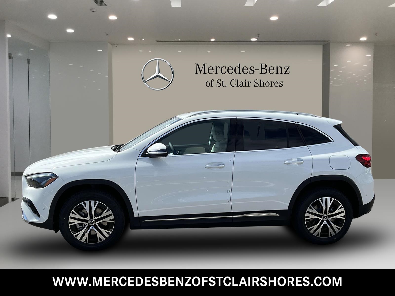 2025 Mercedes Benz GLA 250 4MATIC photo 2