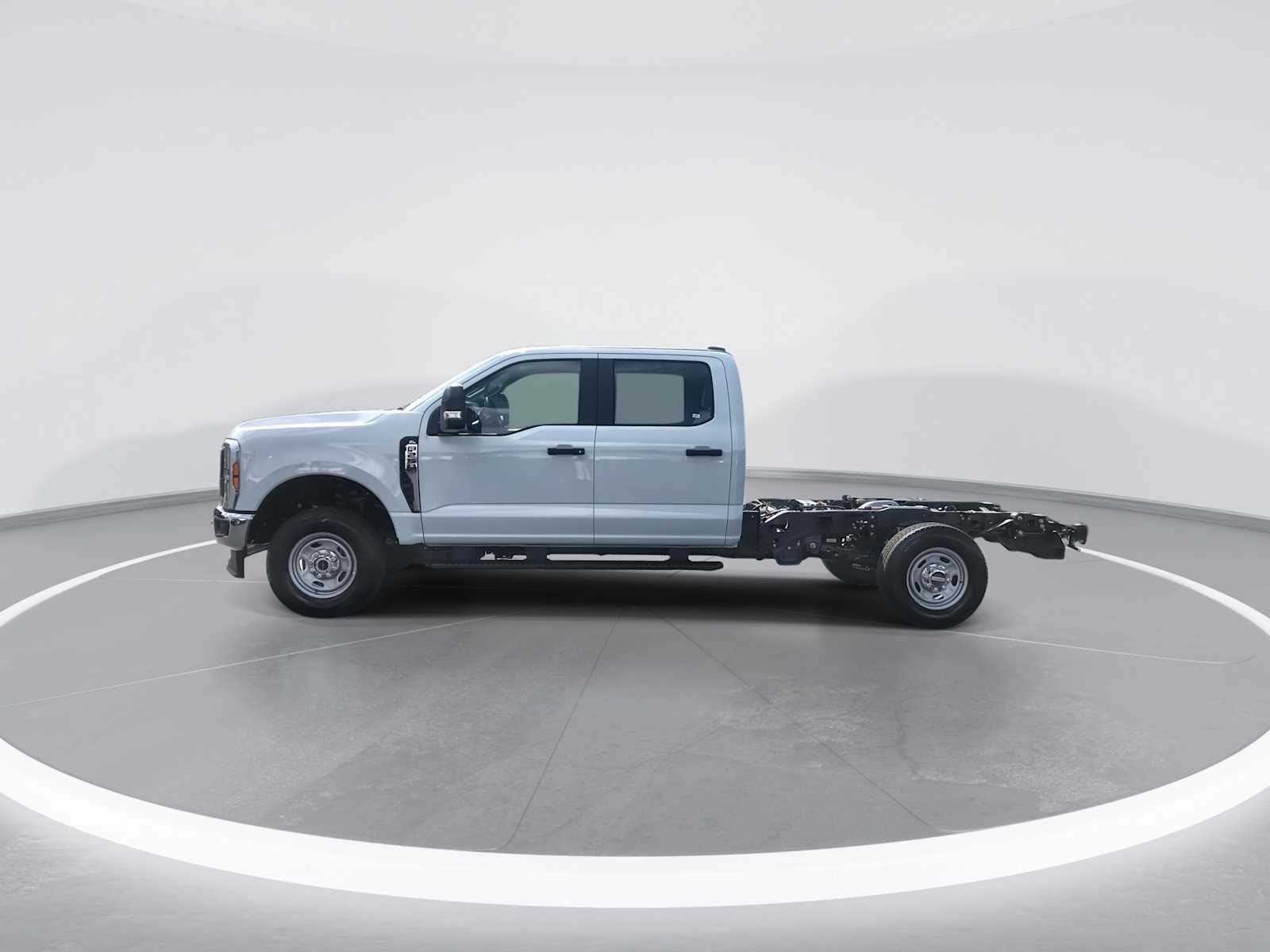 2025 Ford F-250 XL photo 5
