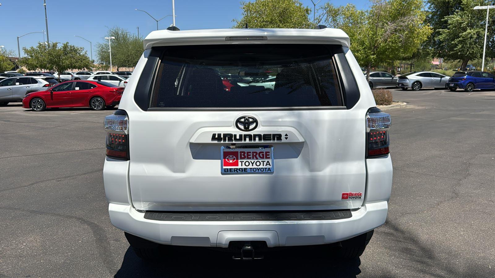 2023 Toyota 4Runner SR5 Premium photo 6