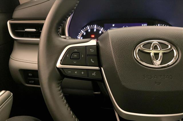 2022 Toyota Highlander XLE photo 17