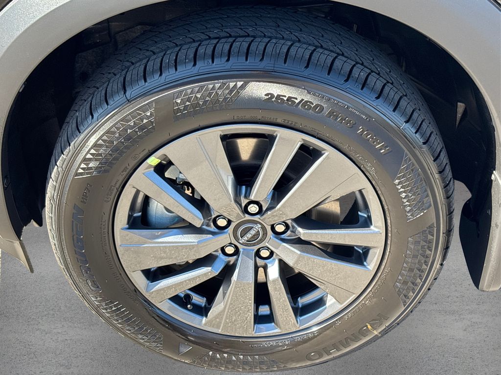 2025 Nissan Pathfinder SV photo 12