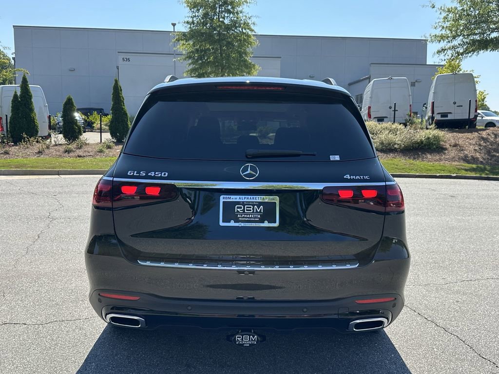 2025 Mercedes Benz GLS 450 4MATIC photo 5