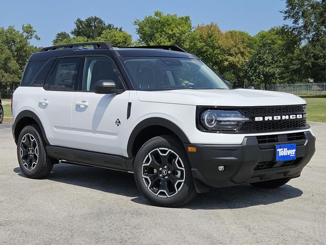 2025 Ford Bronco Sport Outer Banks photo 2