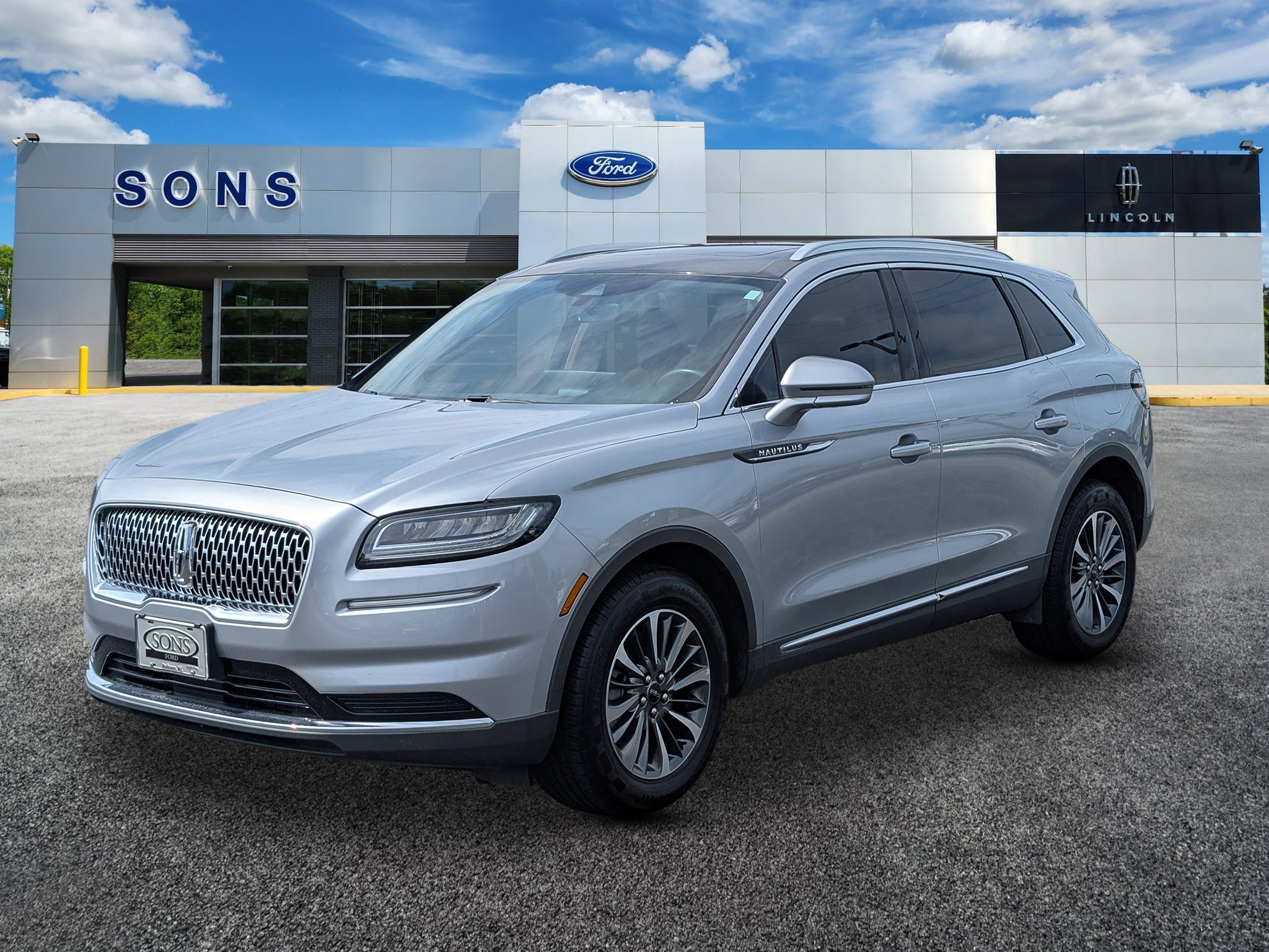 2022 Lincoln Nautilus Reserve's photo