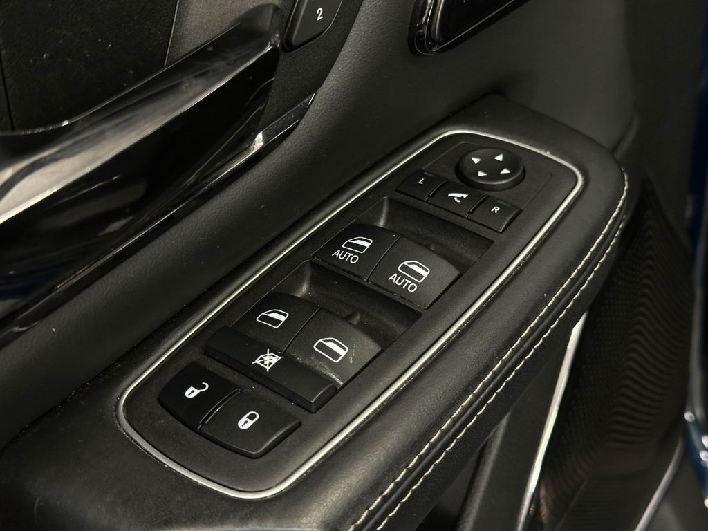 2023 Ram 1500 Limited photo 23
