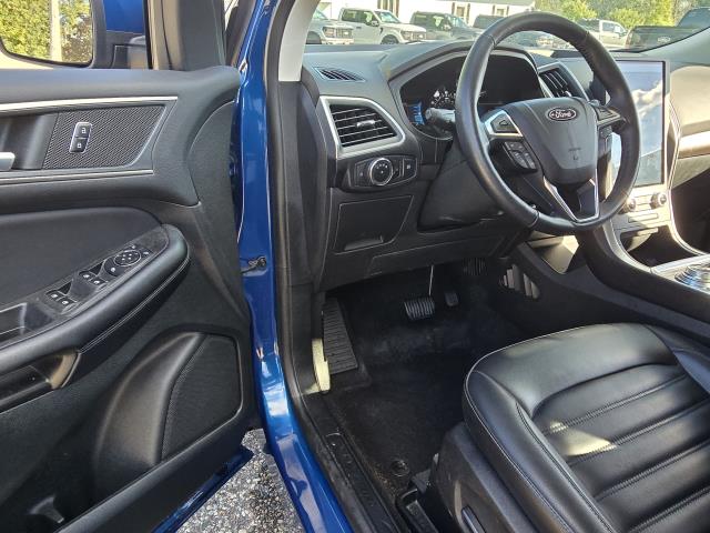 2023 Ford Edge SEL photo 13