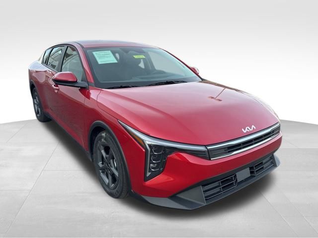 2025 Kia K4 LXS's photo