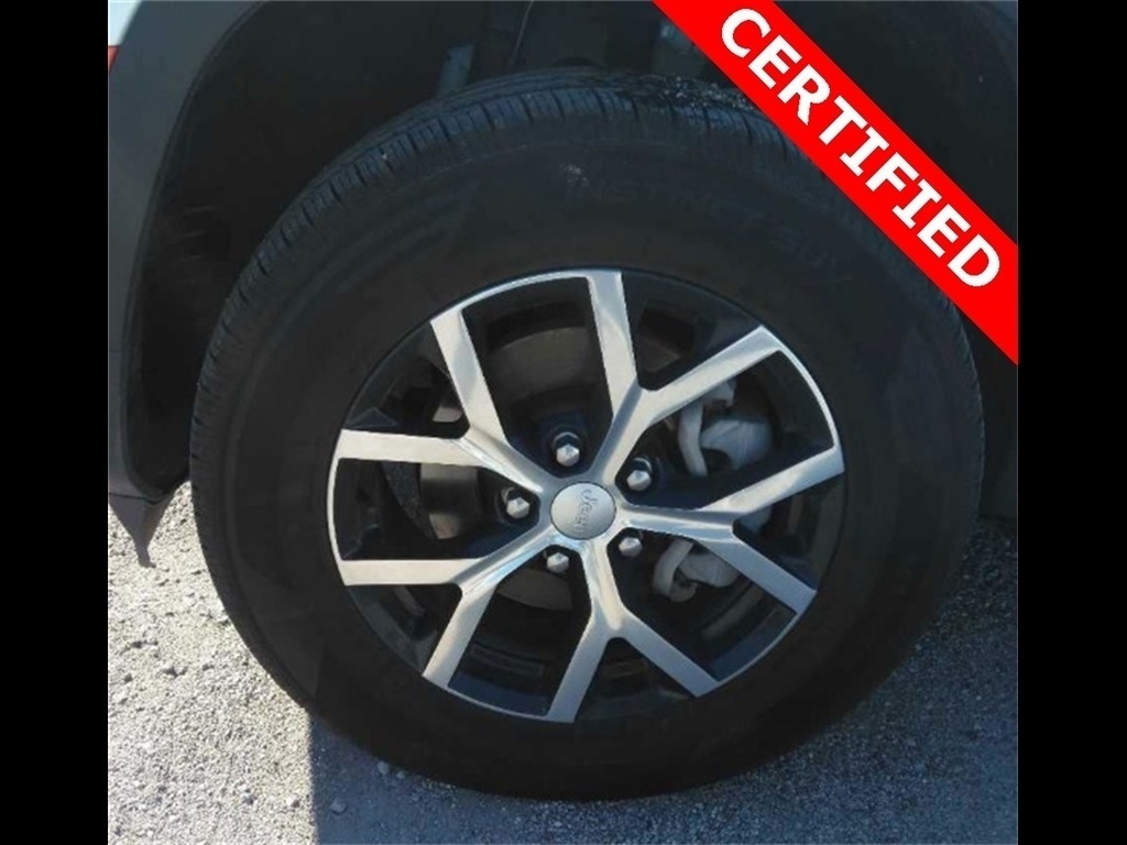 2023 Jeep Grand Cherokee Limited photo 4