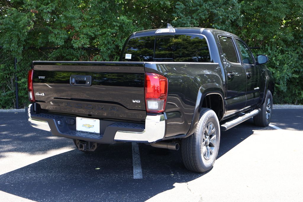 2023 Toyota Tacoma SR5 photo 8