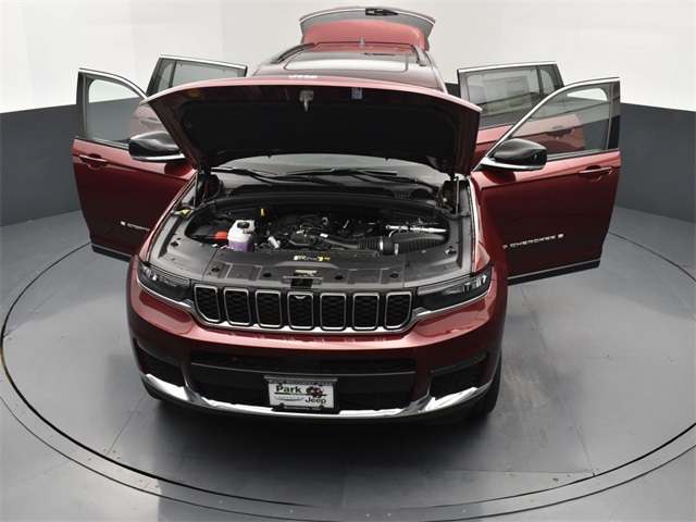 2025 Jeep Grand Cherokee Limited photo 24