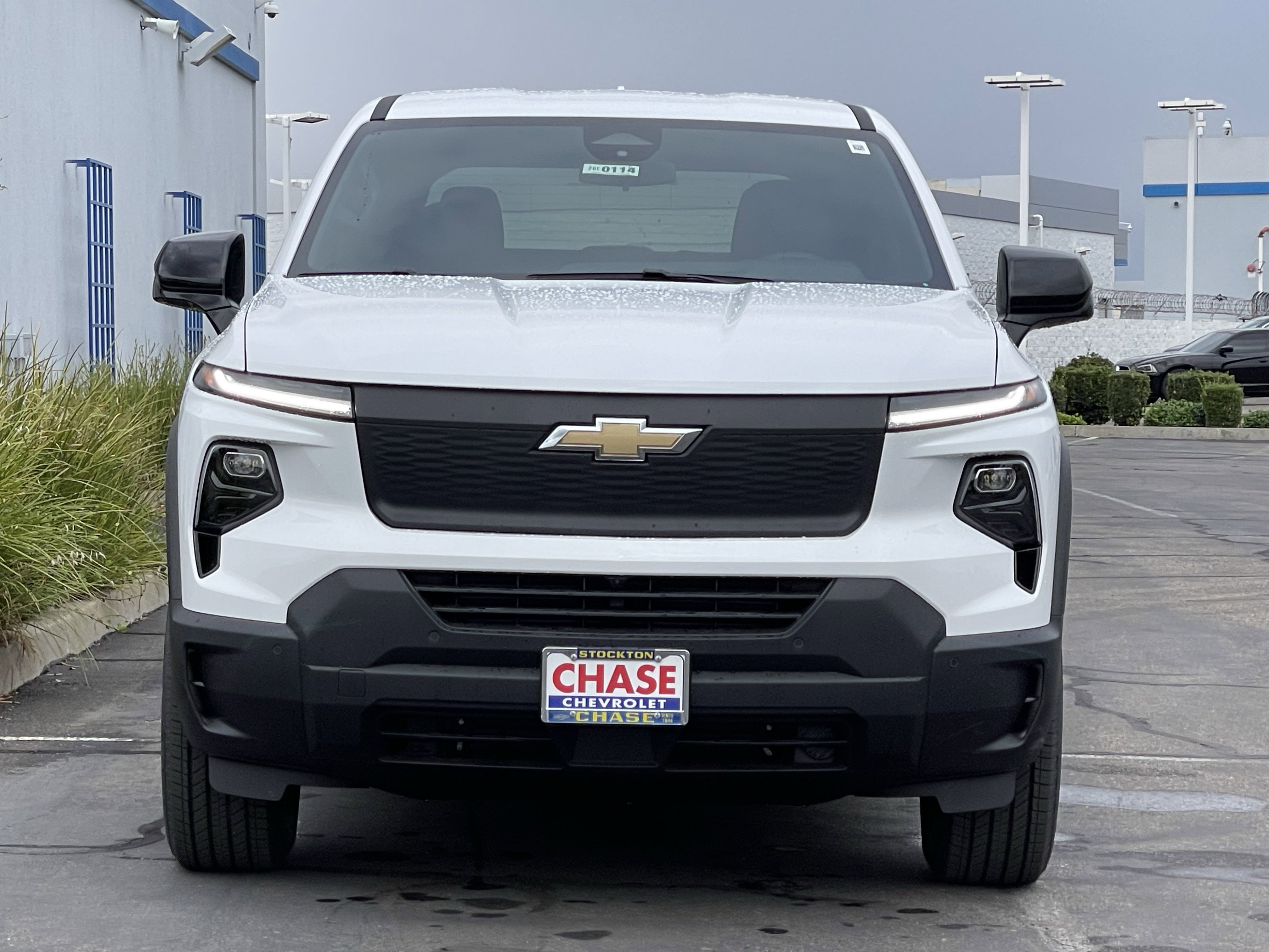 2026 Chevrolet Silverado EV photo 2