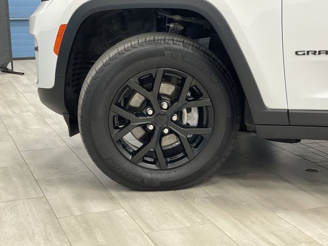 2024 Jeep Grand Cherokee Altitude X photo 28