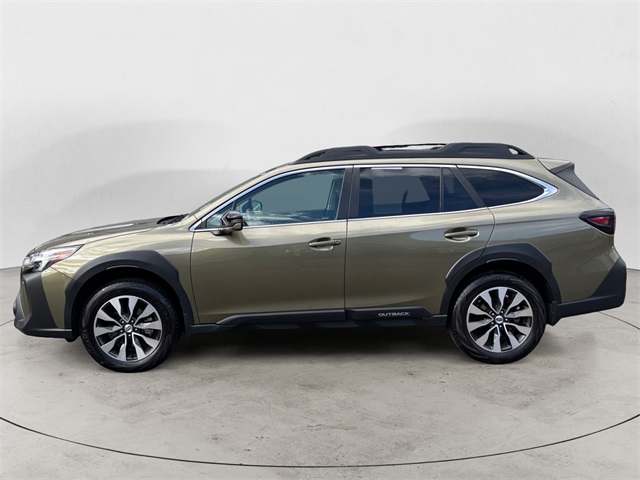2023 Subaru Outback Limited photo 2