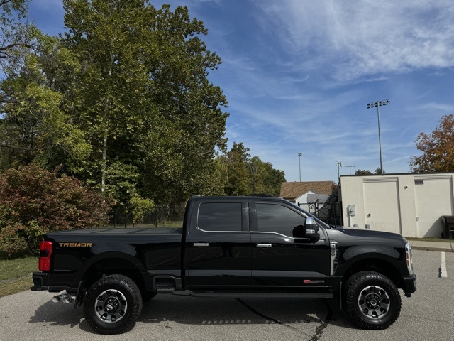 2024 Ford F-350 photo 4