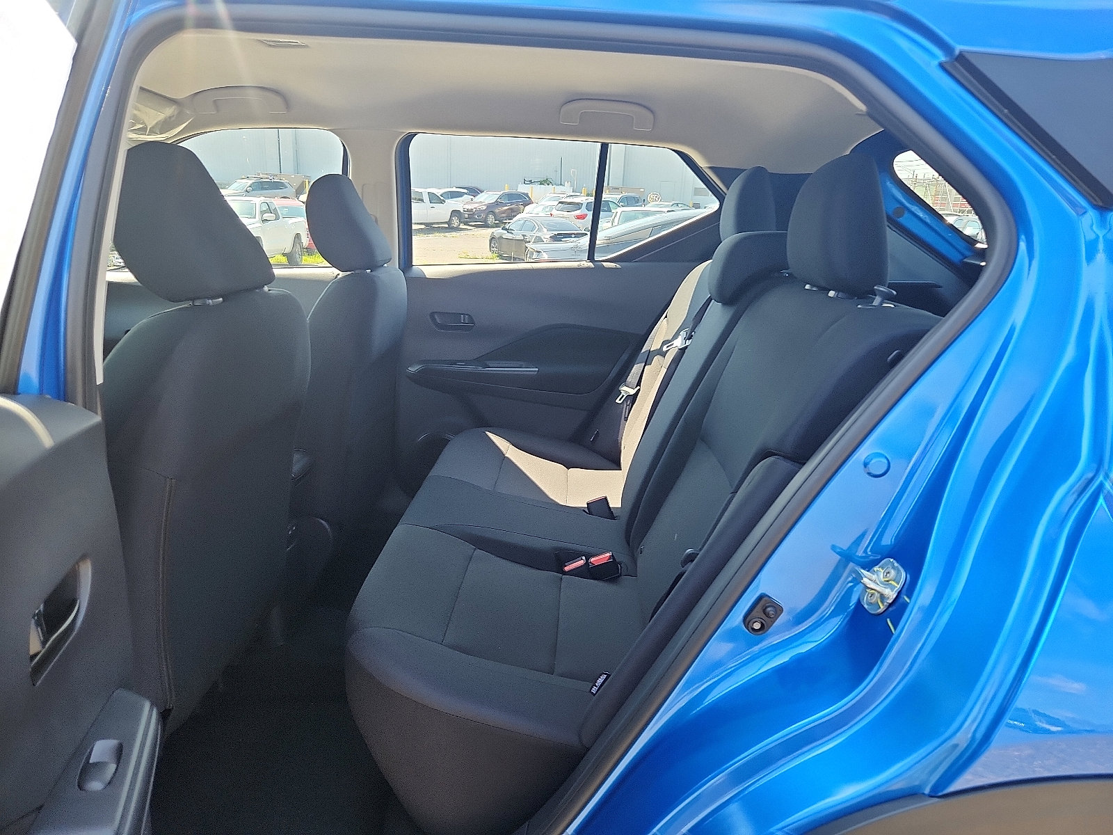 2025 Nissan Kicks Play S photo 6