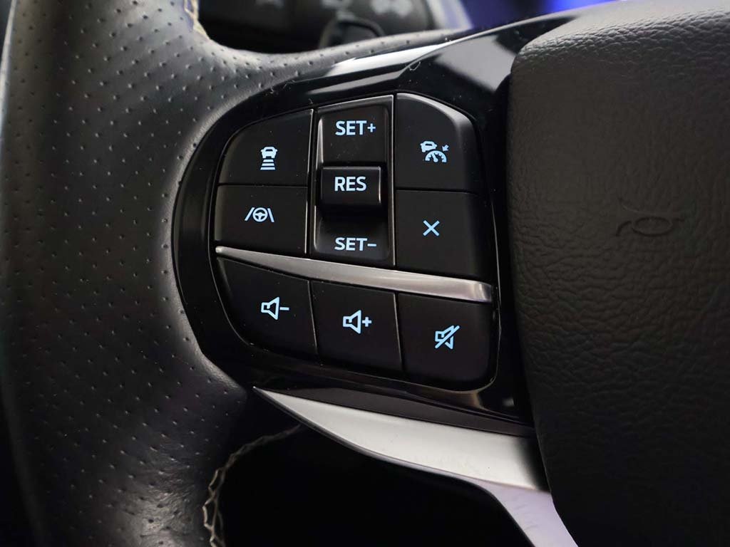 2022 Ford Explorer ST photo 39