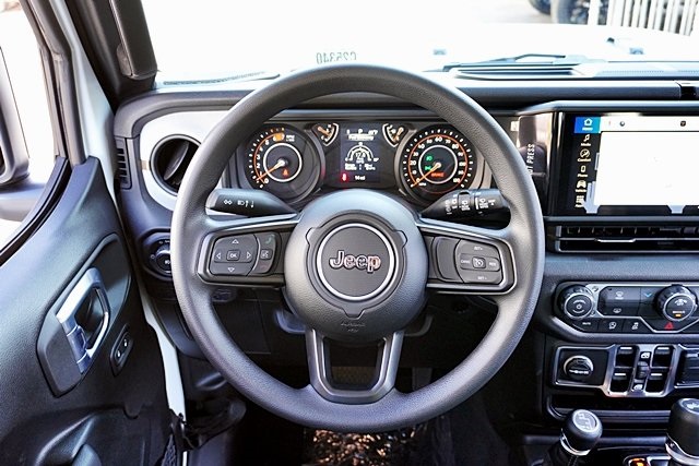 New 2026 Bright White Clear-Coat Exterior Paint Jeep Sport image 25