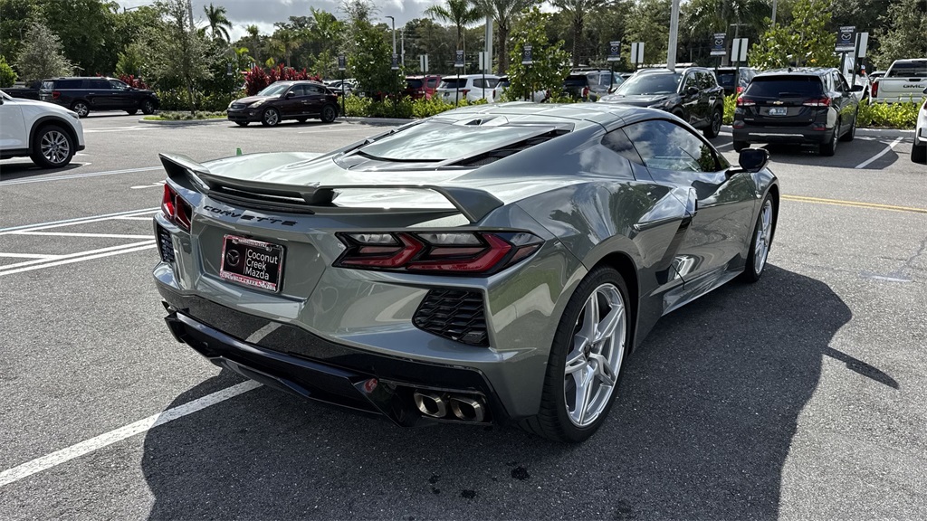 2023 Chevrolet Corvette Stingray 2LT photo 3