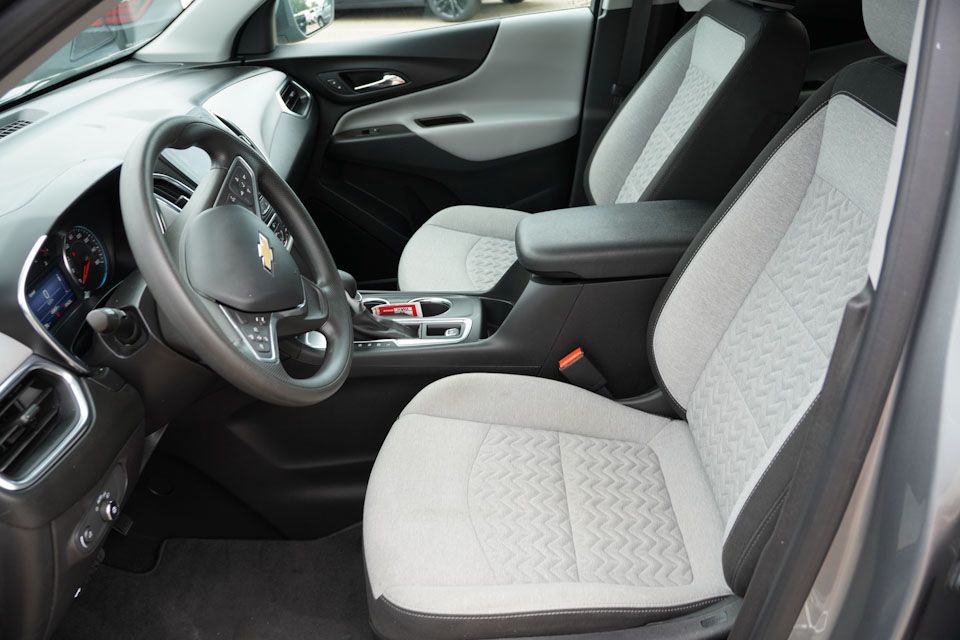 2023 Chevrolet Equinox LT photo 4