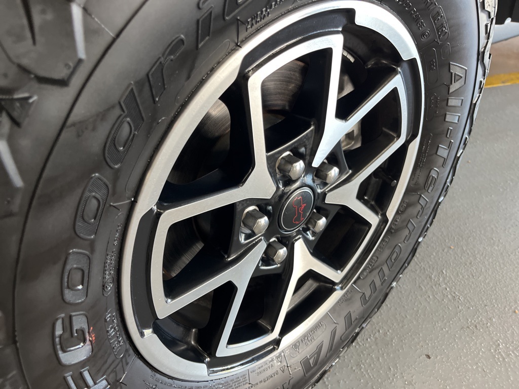 2025 Jeep Wrangler Rubicon photo 7