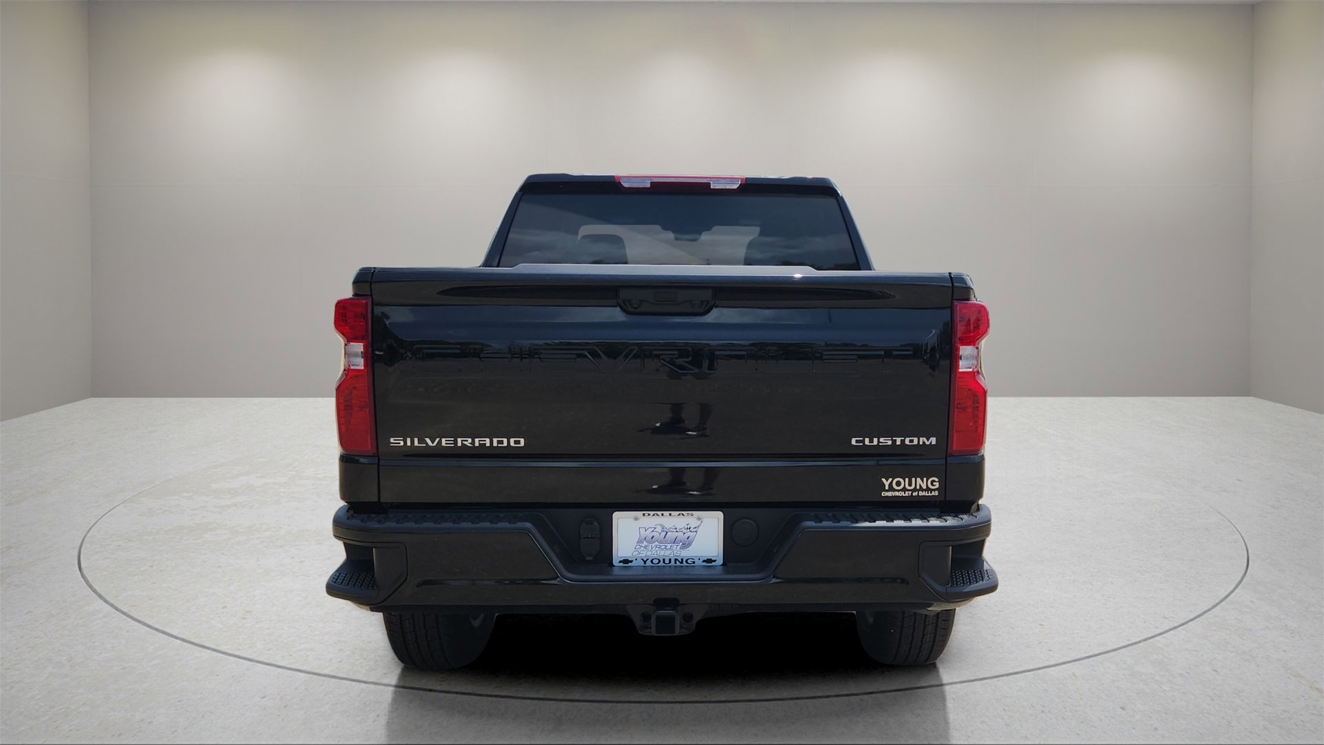 2025 Chevrolet Silverado 1500 Custom photo 4