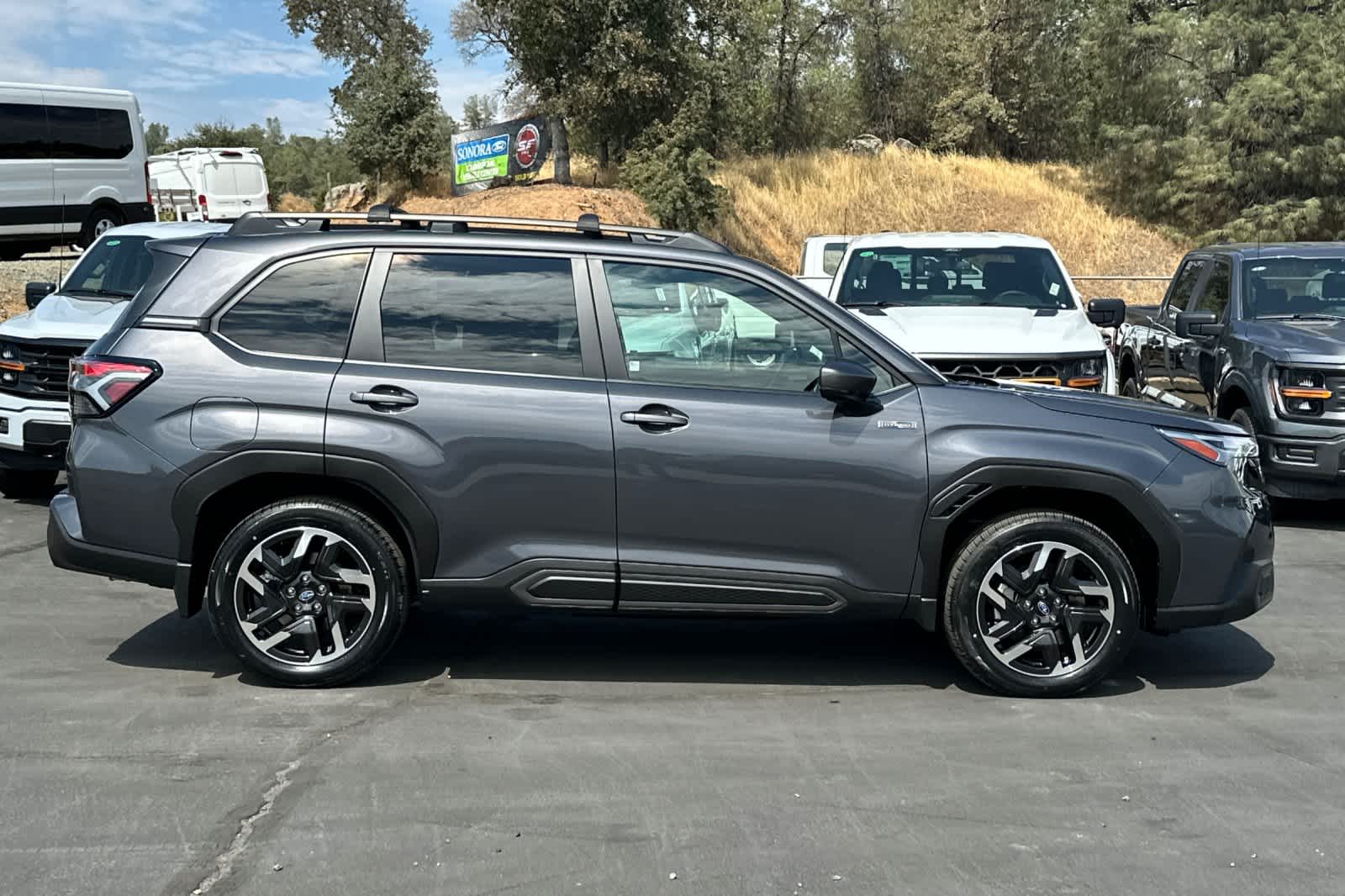 2025 Subaru Forester Limited photo 4