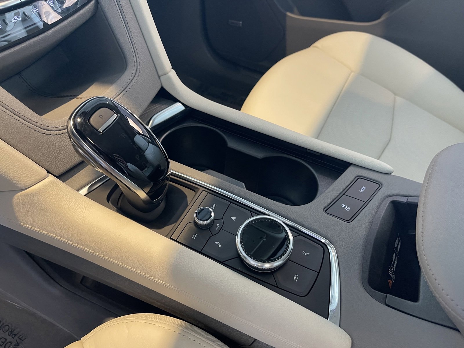 2025 Cadillac XT5 Premium Luxury photo 13