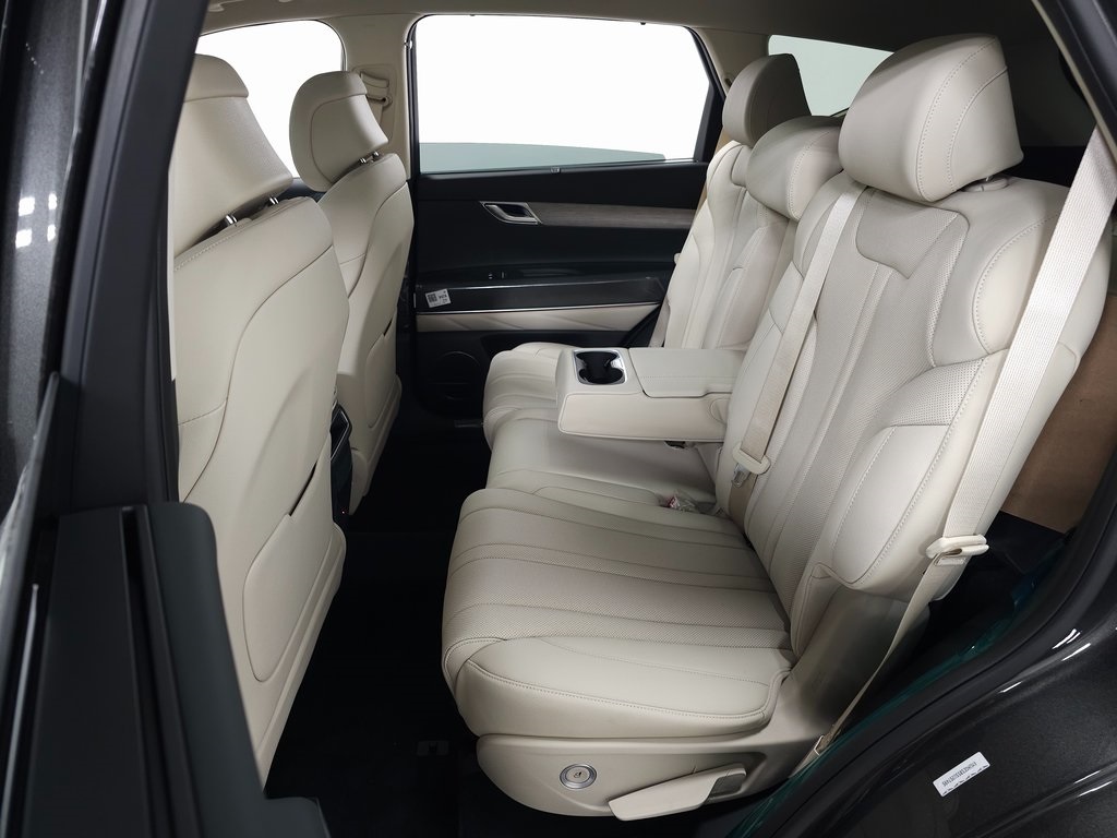 2025 Genesis GV80 2.5T AWD photo 25