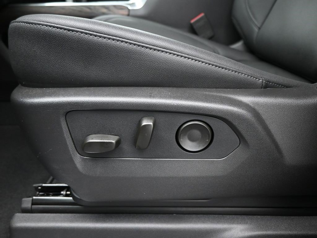 2025 Gmc Sierra 1500 SLT photo 8
