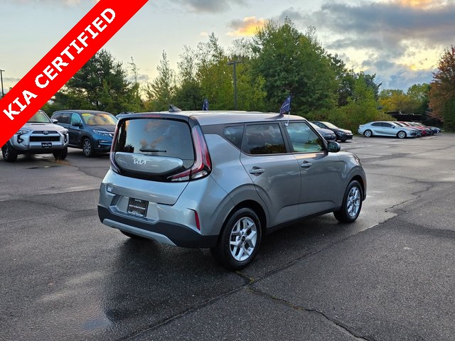 2024 Kia Soul LX photo 5