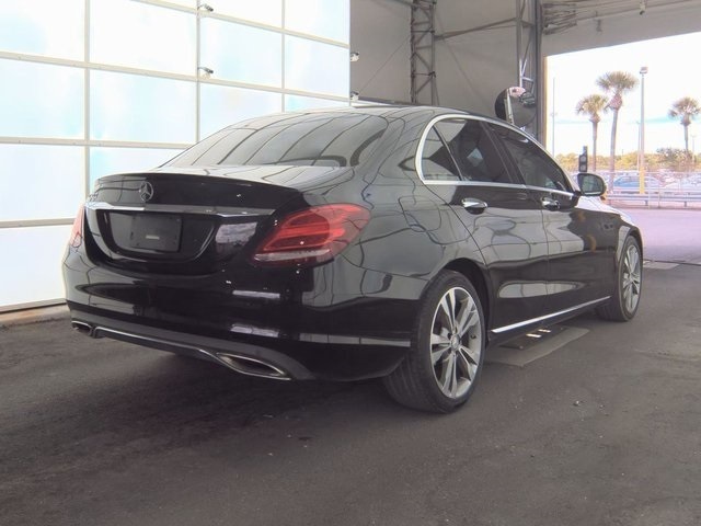 2016 Mercedes Benz C 300 photo 4