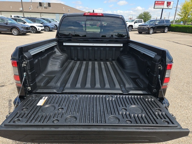 2023 Nissan Frontier PRO-4X photo 18