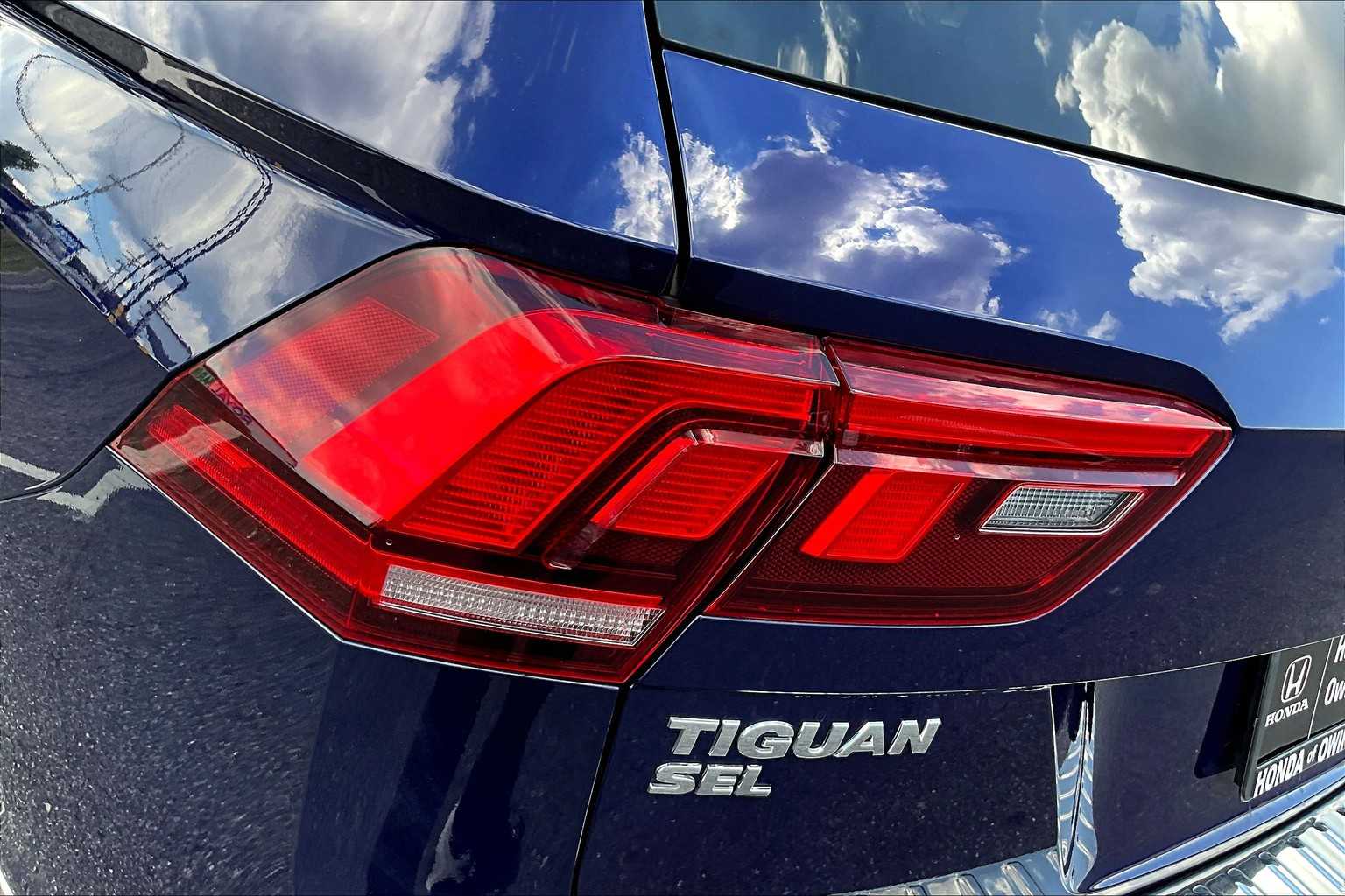 2021 Volkswagen Tiguan SEL photo 26