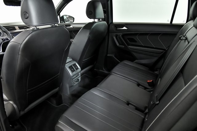 2024 Volkswagen Tiguan SE R-Line Black photo 9