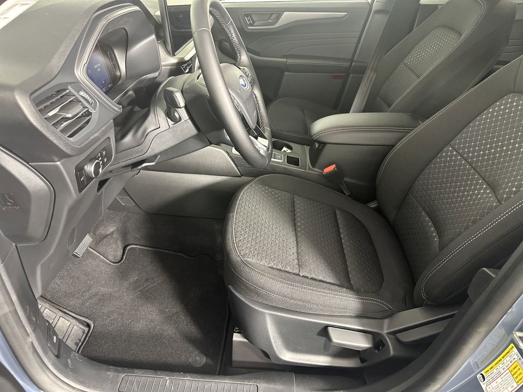 2025 Ford Escape Active photo 5