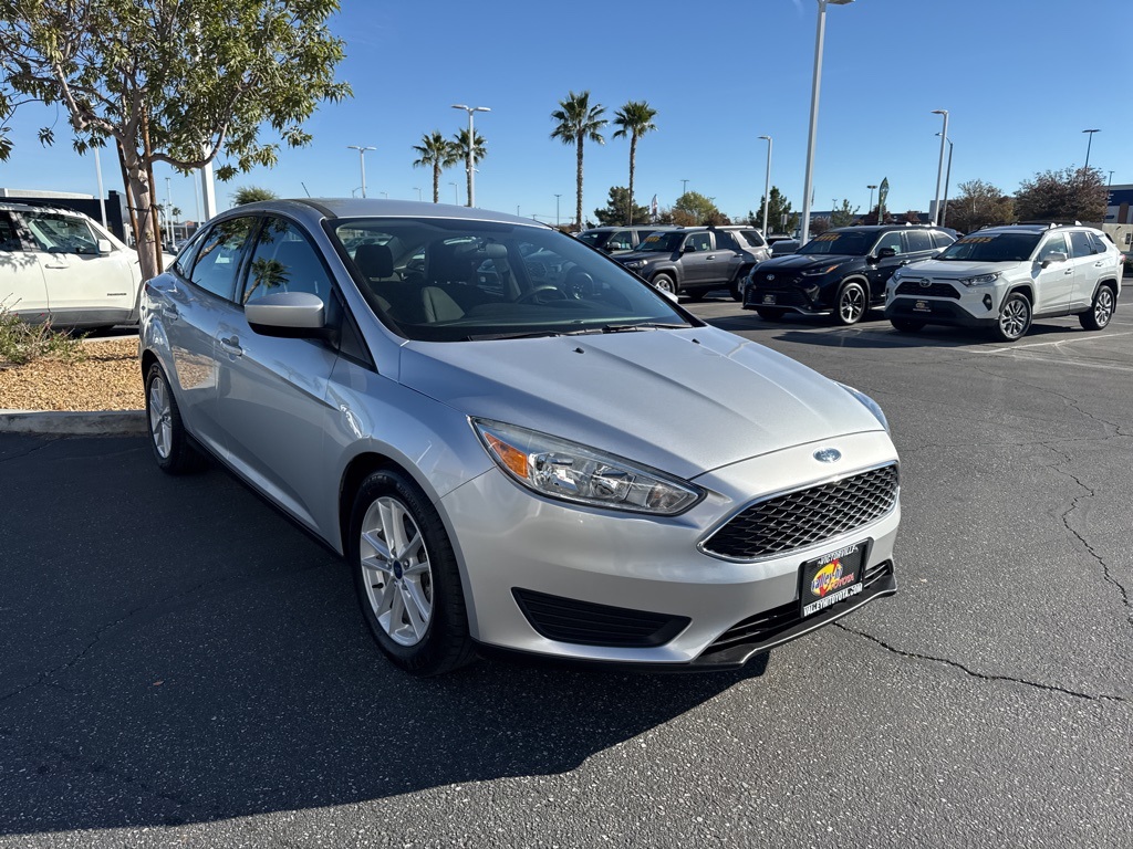 2018 Ford Focus SE photo 4