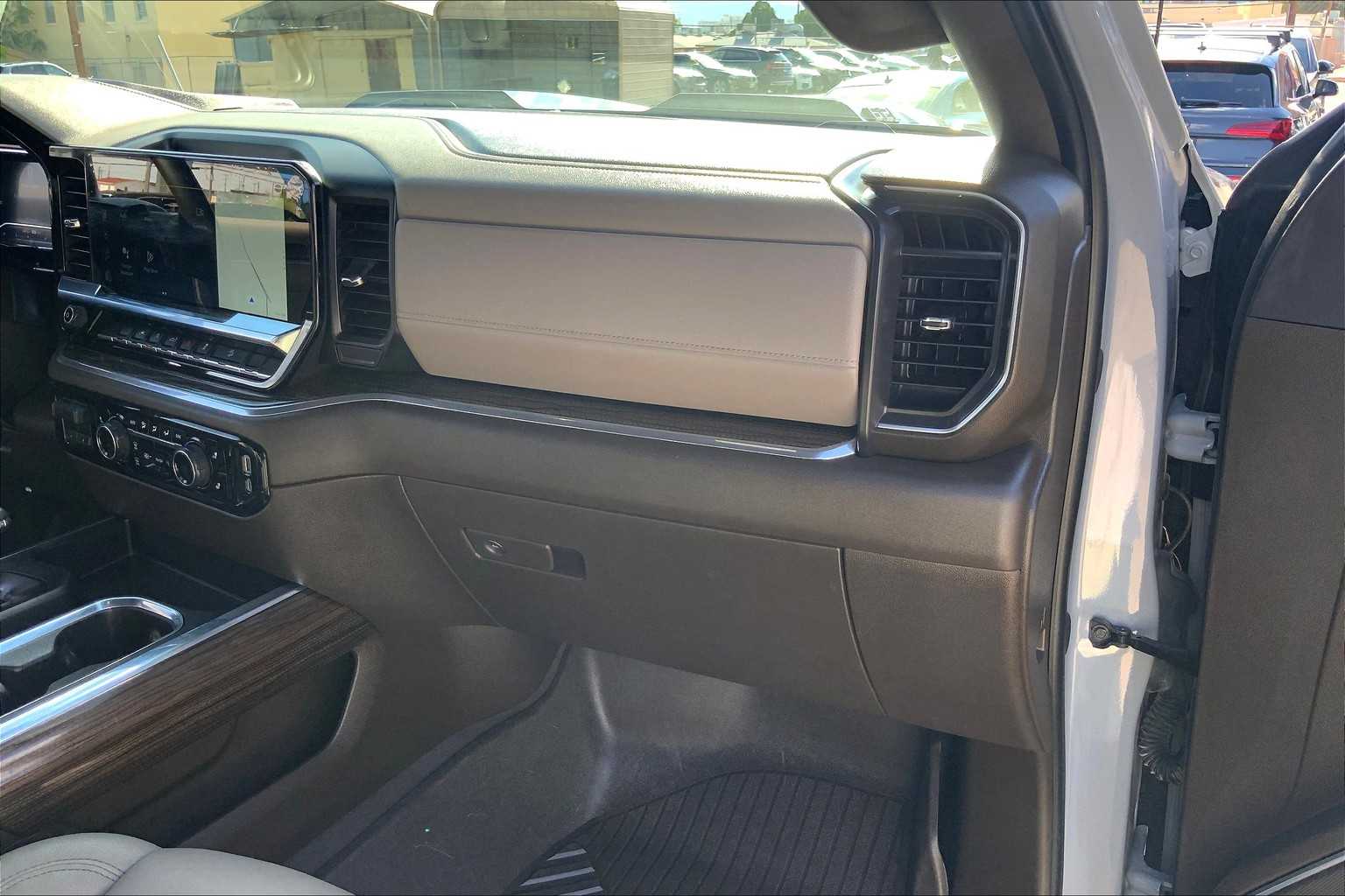 2024 Chevrolet Silverado 1500 LT Trail Boss photo 16