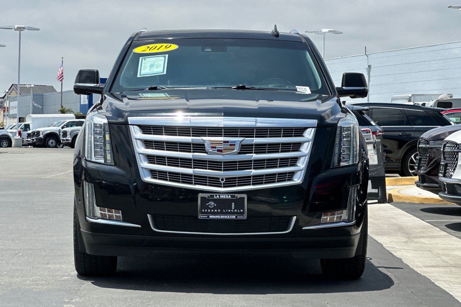 2019 Cadillac Escalade Premium Luxury photo 8