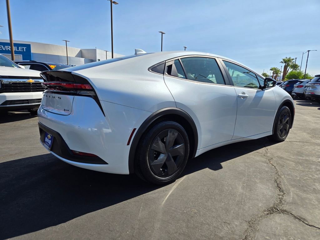 2024 Toyota Prius LE photo 6
