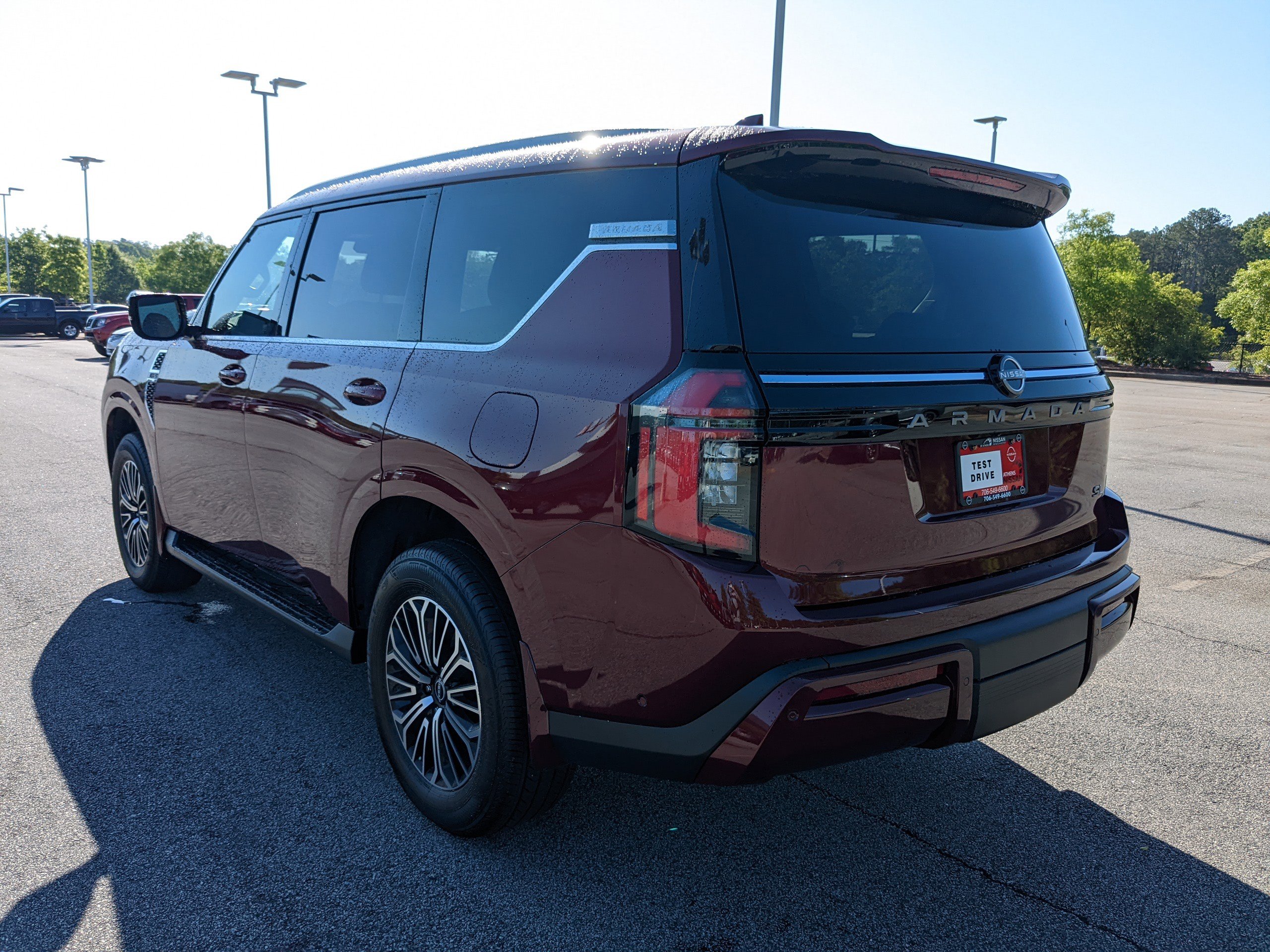2025 Nissan Armada SL photo 4