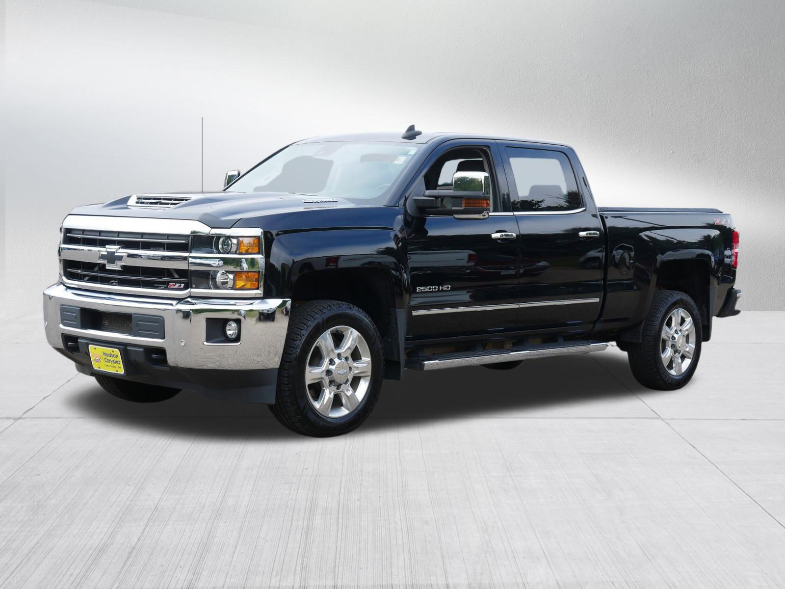 2018 Chevrolet Silverado 2500HD LTZ photo 3