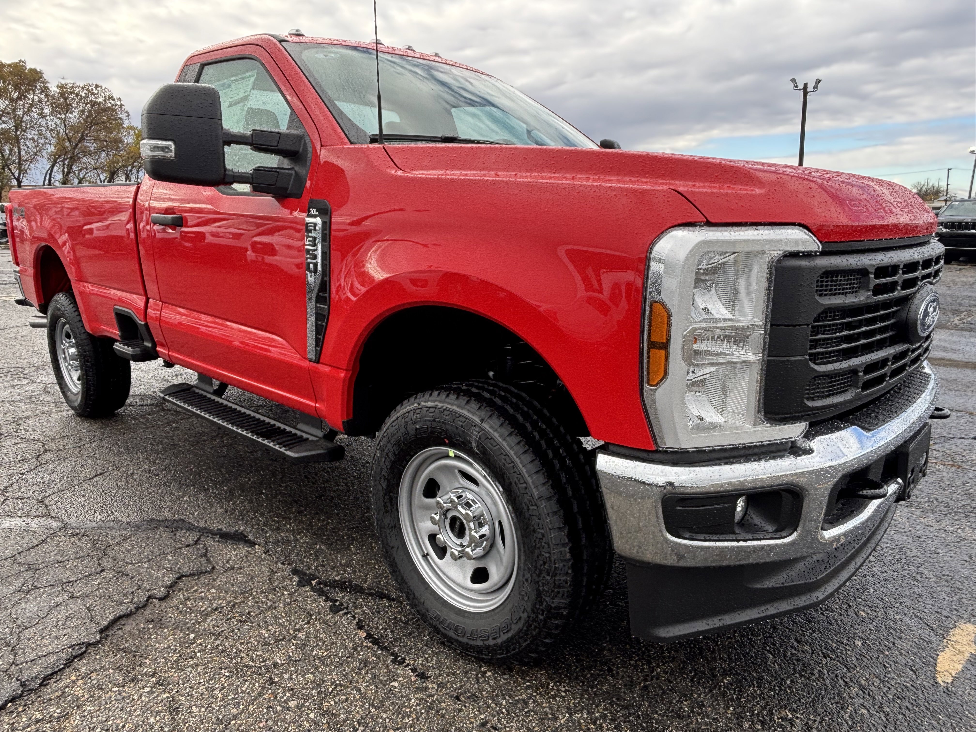 2026 Ford F-350 Super Duty XL's photo