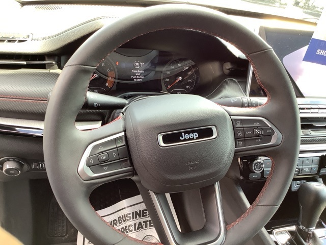 2024 Jeep Compass Trailhawk photo 13