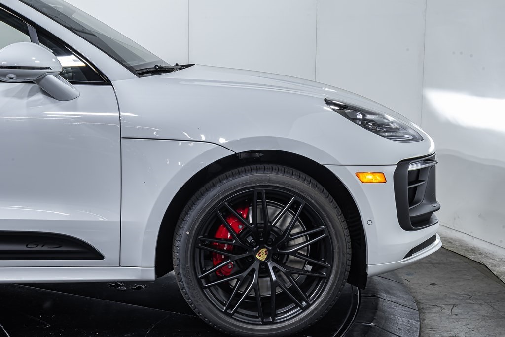 2025 Porsche Macan GTS photo 10