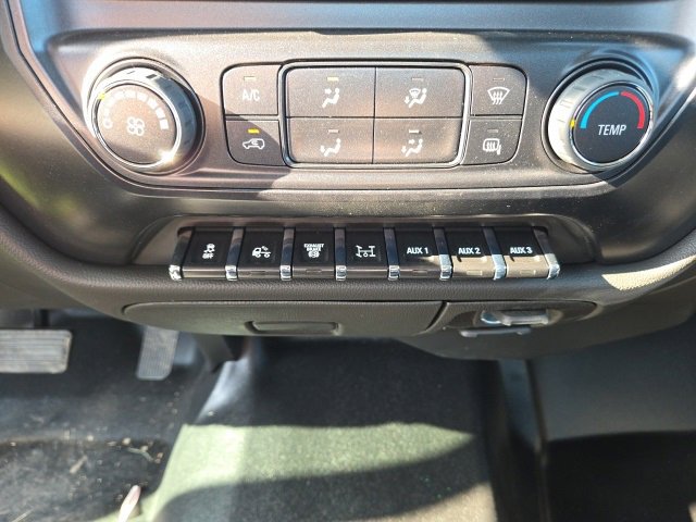 2023 Chevrolet Silverado 6500HD Work Truck photo 10