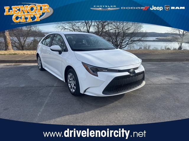2021 Toyota Corolla LE's photo