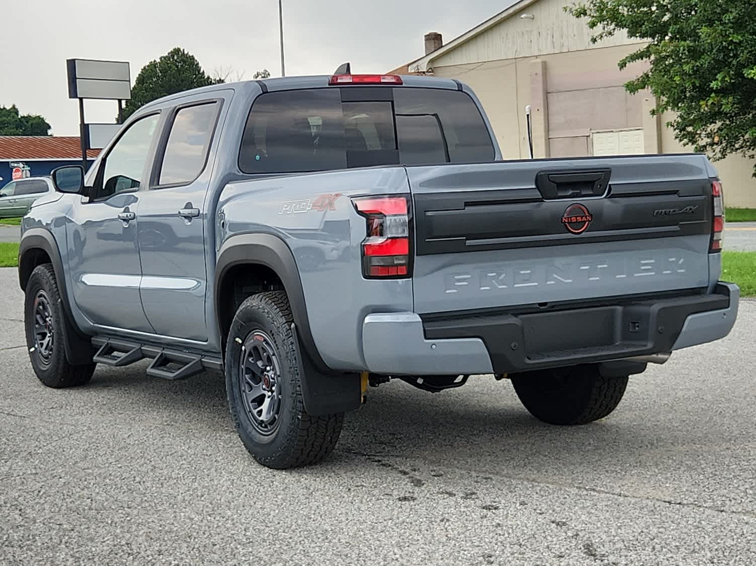 2025 Nissan Frontier Crew Cab PRO-4X photo 4