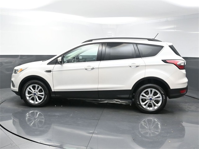 2018 Ford Escape SEL photo 4