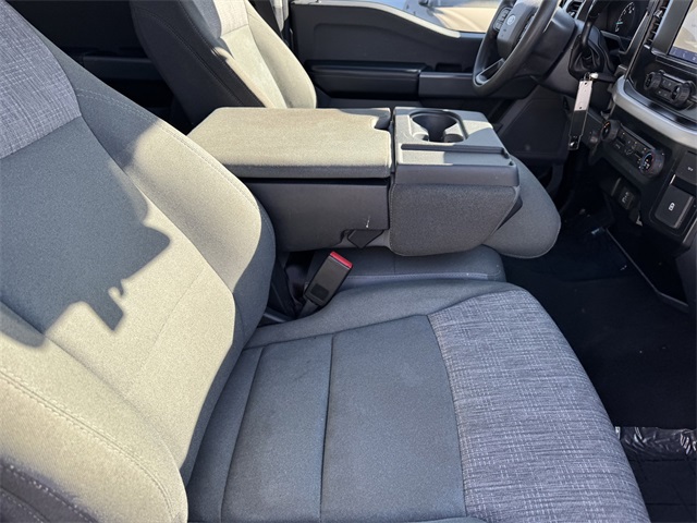 2023 Ford F-150 XLT photo 8